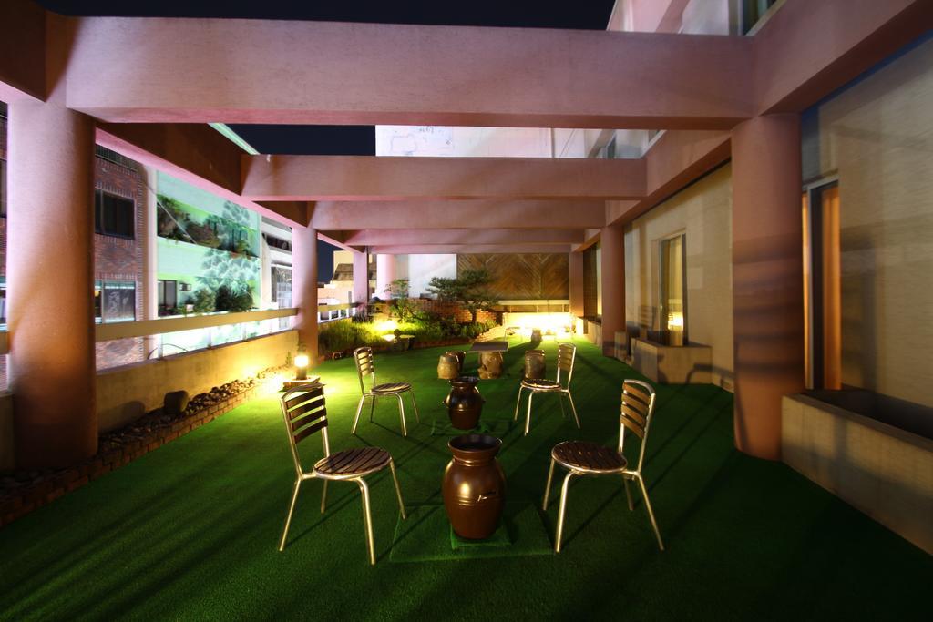 Daedong Hotel Чечжу Екстер'єр фото